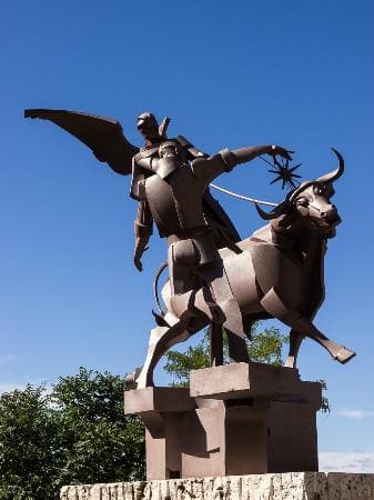 Estatua Ángel Custodio